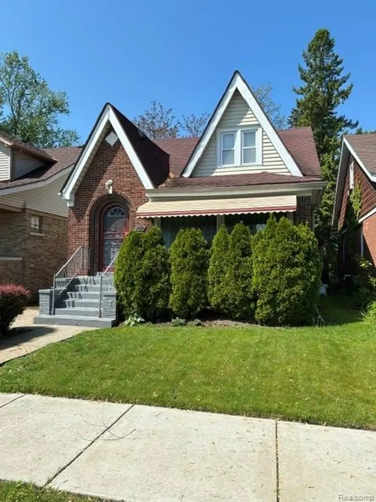269 Eastlawn Street Detroit City MI 48215