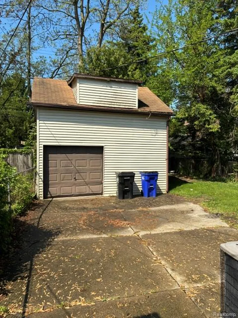 269 Eastlawn Street Detroit City MI 48215