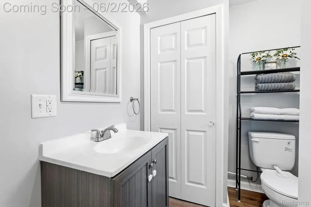 4333 Avenue E Frenchtown Township MI 48166