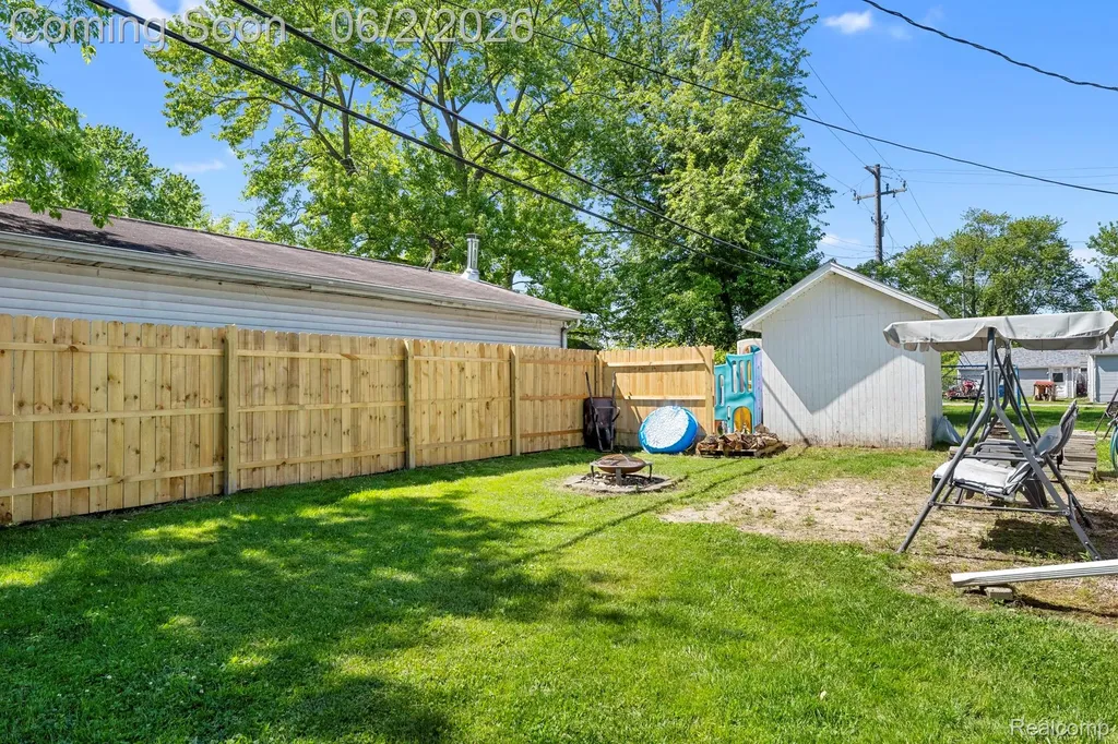 4333 Avenue E Frenchtown Township MI 48166