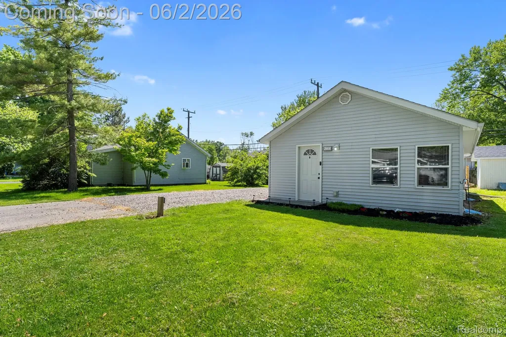 4333 Avenue E Frenchtown Township MI 48166