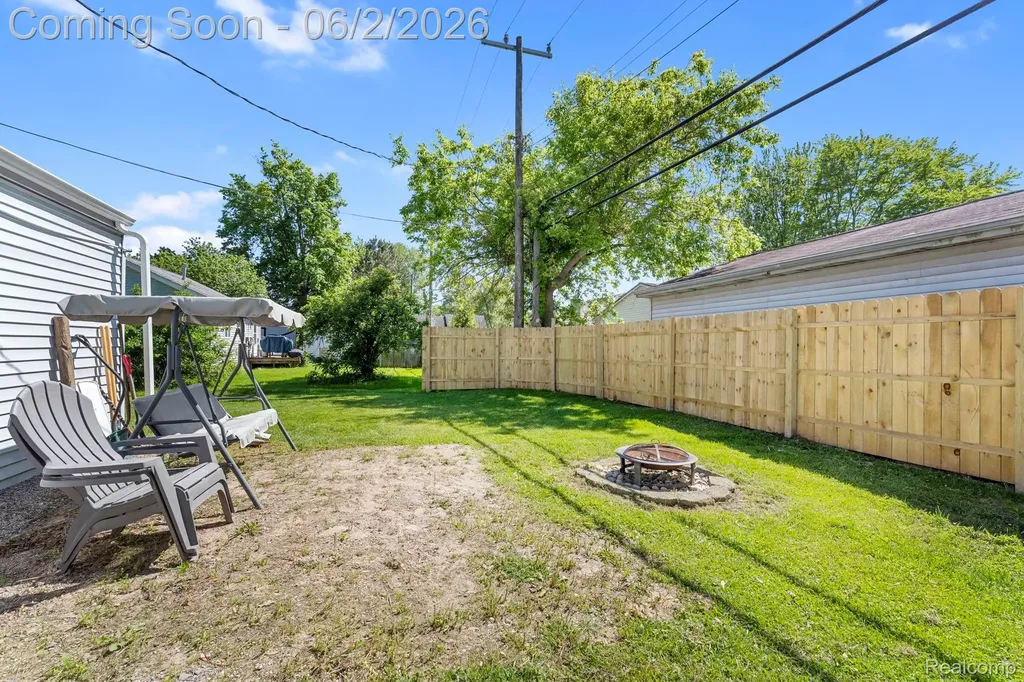 4333 Avenue E Frenchtown Township MI 48166