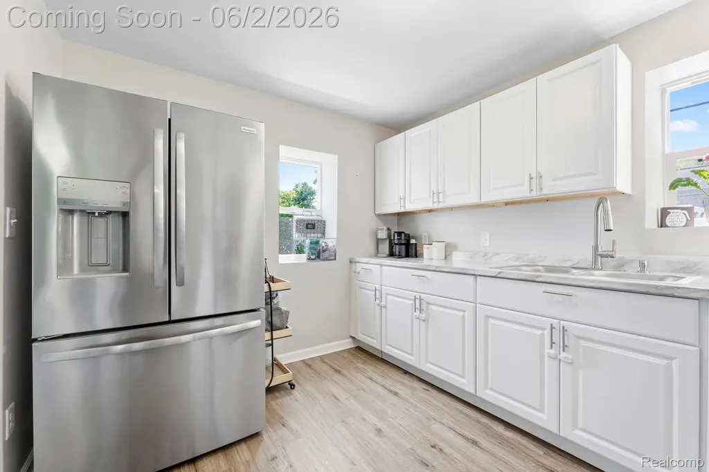 4333 Avenue E Frenchtown Township MI 48166