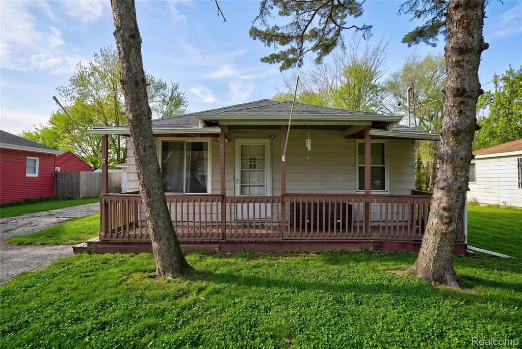 3385 N Genesee Road Genesee Charter Township MI 48506