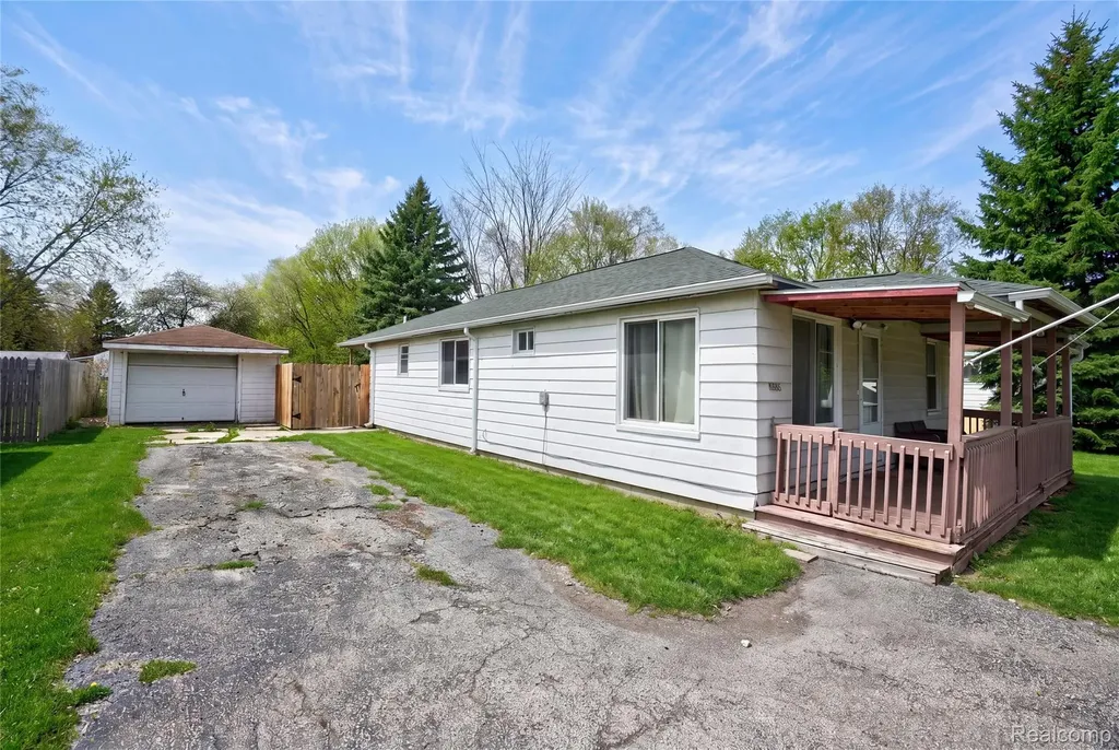 3385 N Genesee Road Genesee Charter Township MI 48506