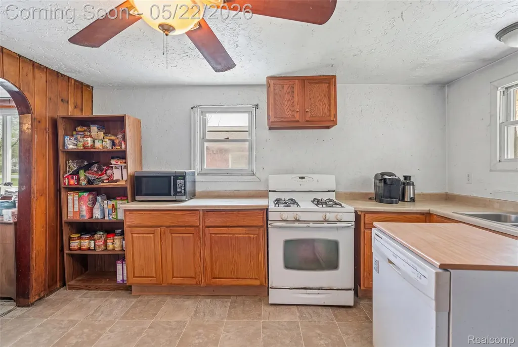 3385 N Genesee Road Genesee Charter Township MI 48506