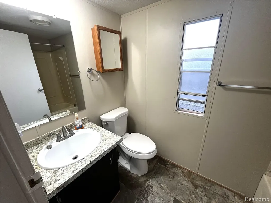 80 Pool Drive Metamora Township MI 48455