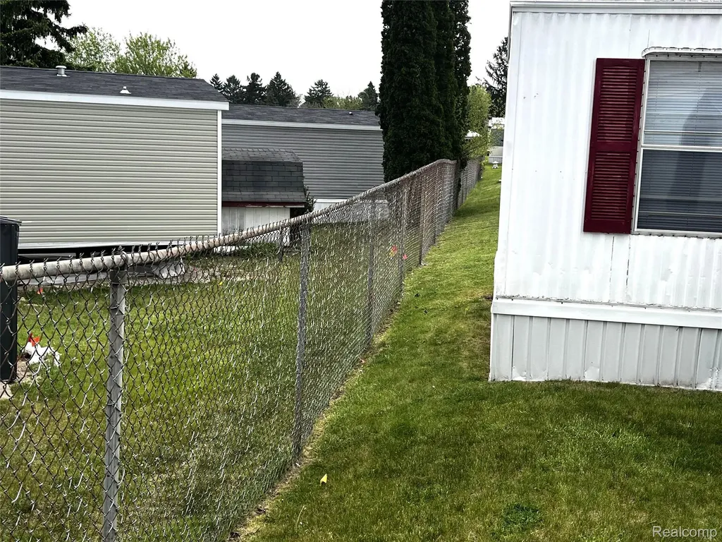 80 Pool Drive Metamora Township MI 48455