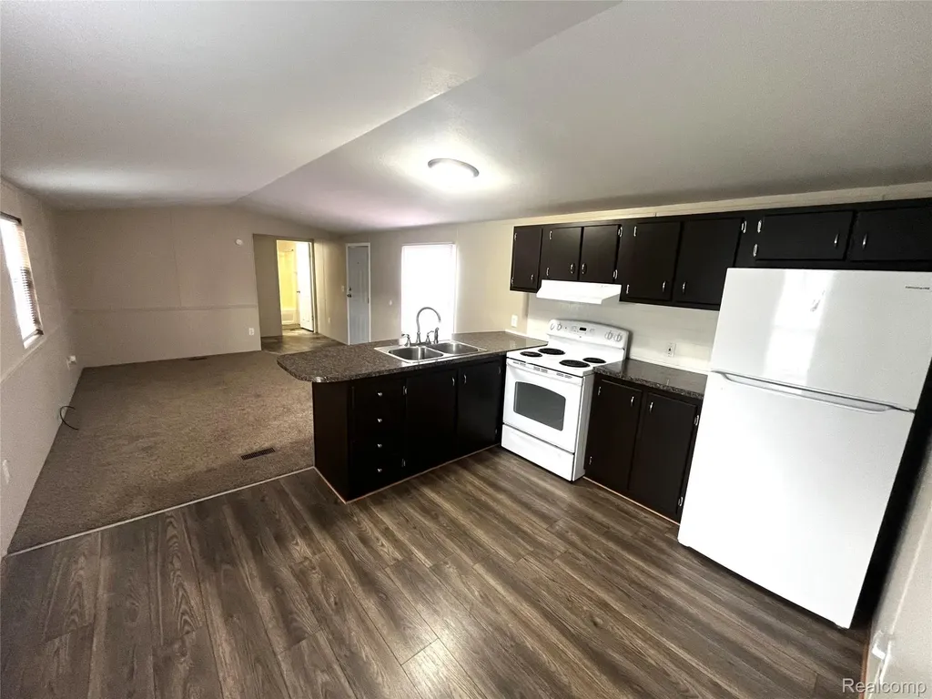 80 Pool Drive Metamora Township MI 48455