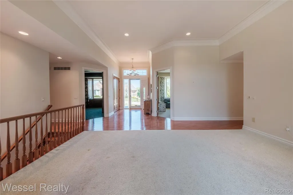 5922 Lakeview Drive Washington Township MI 48094