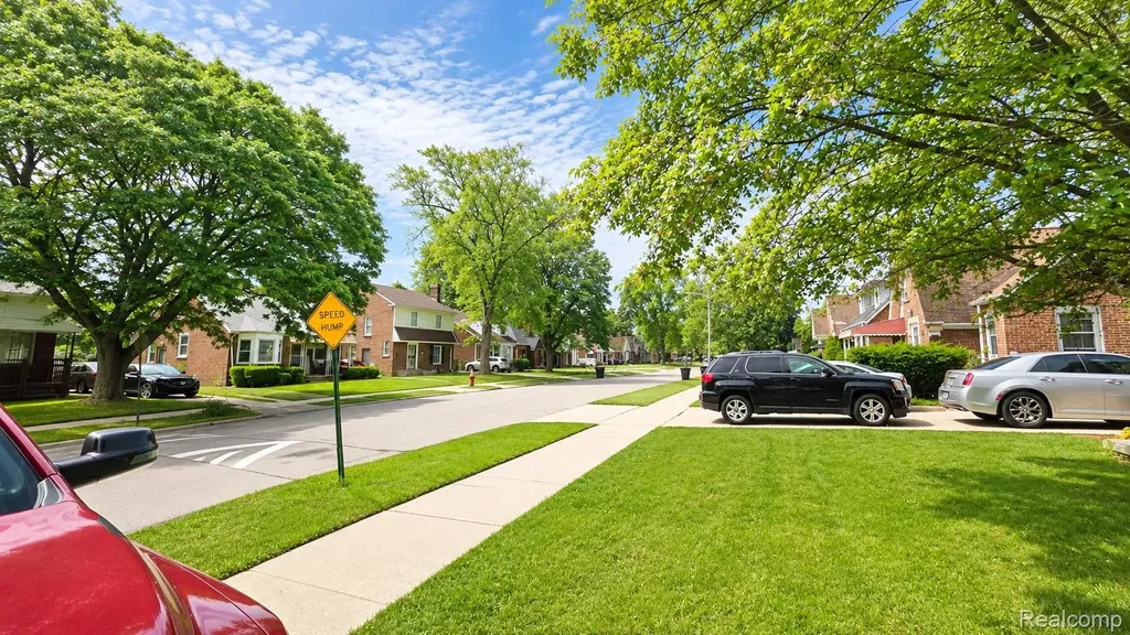 12585 Duchess Street Detroit City MI 48224