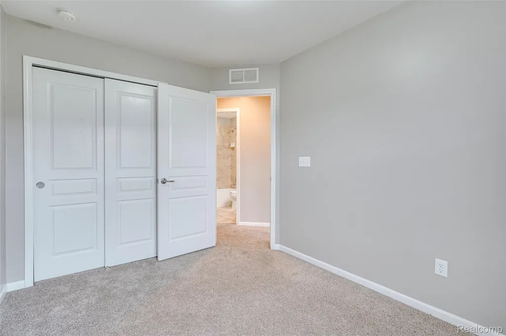 27974 Middleton Drive Novi City MI 48377