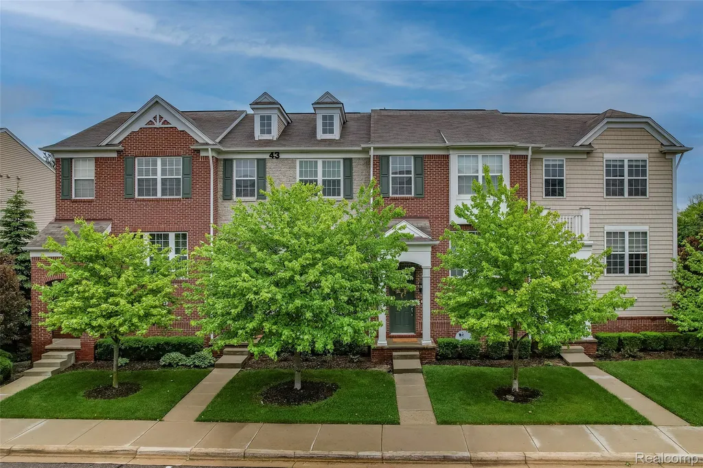 27974 Middleton Drive Novi City MI 48377