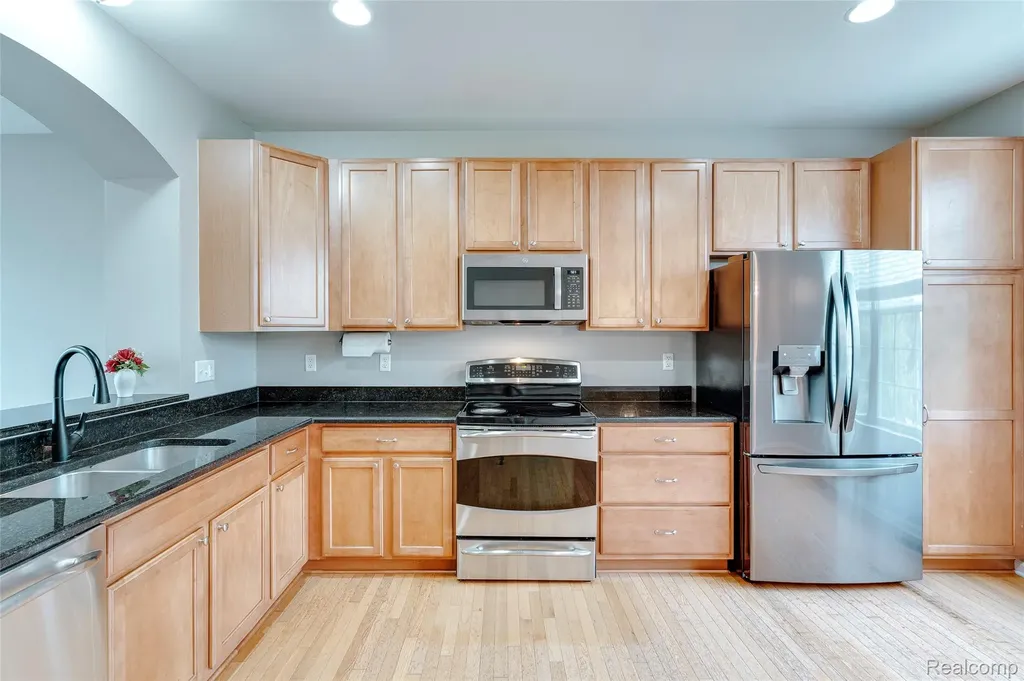 27974 Middleton Drive Novi City MI 48377
