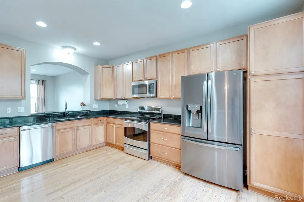 27974 Middleton Drive Novi City MI 48377