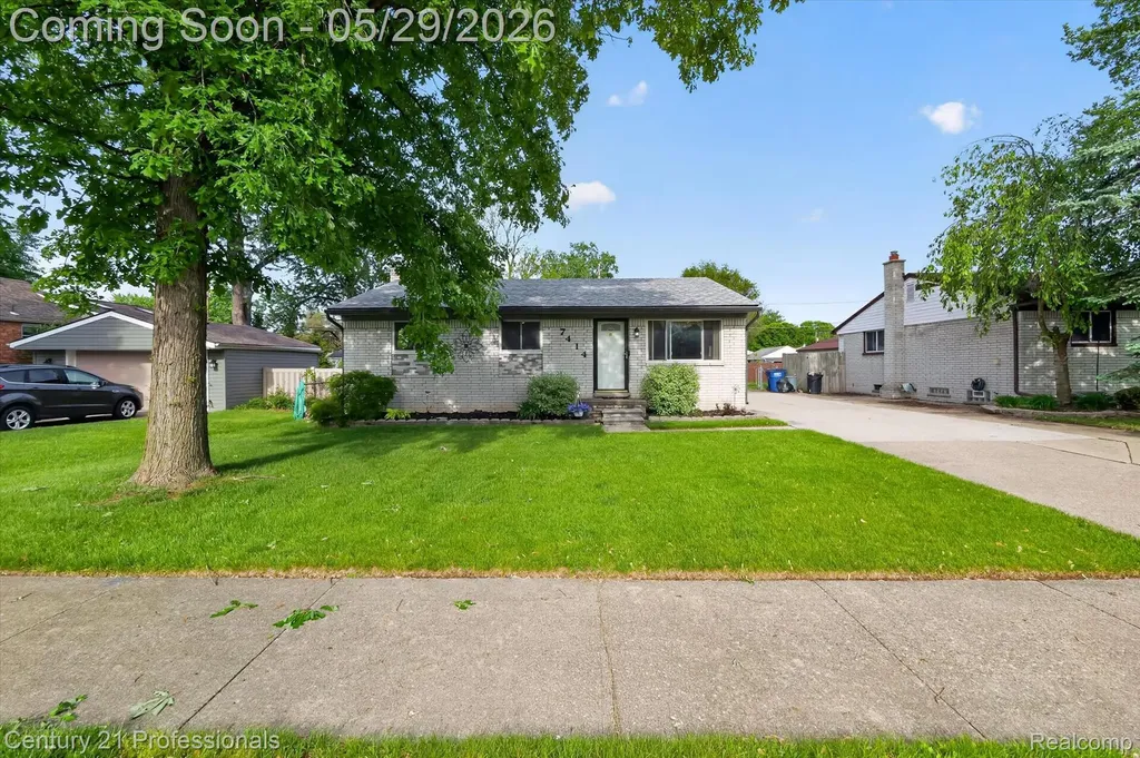 7414 Gilman Street Westland City MI 48185