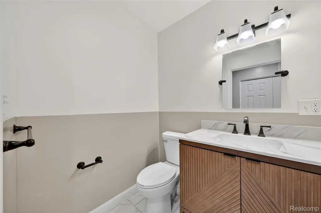 24784 Ashley Court Redford Charter Township MI 48239