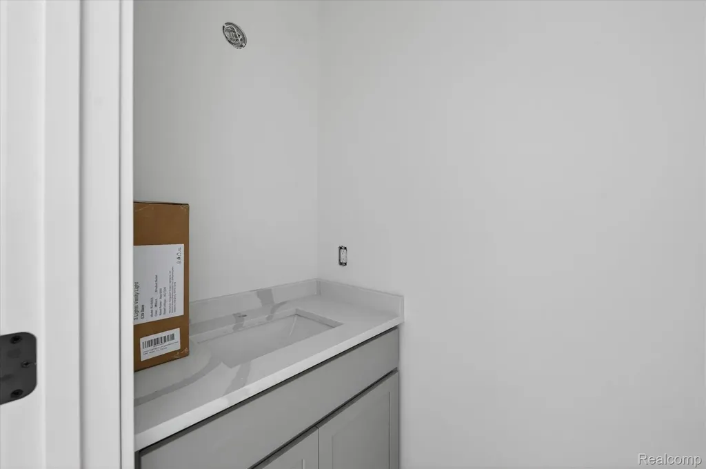 3297 Oak Grove Road Howell Township MI 48855