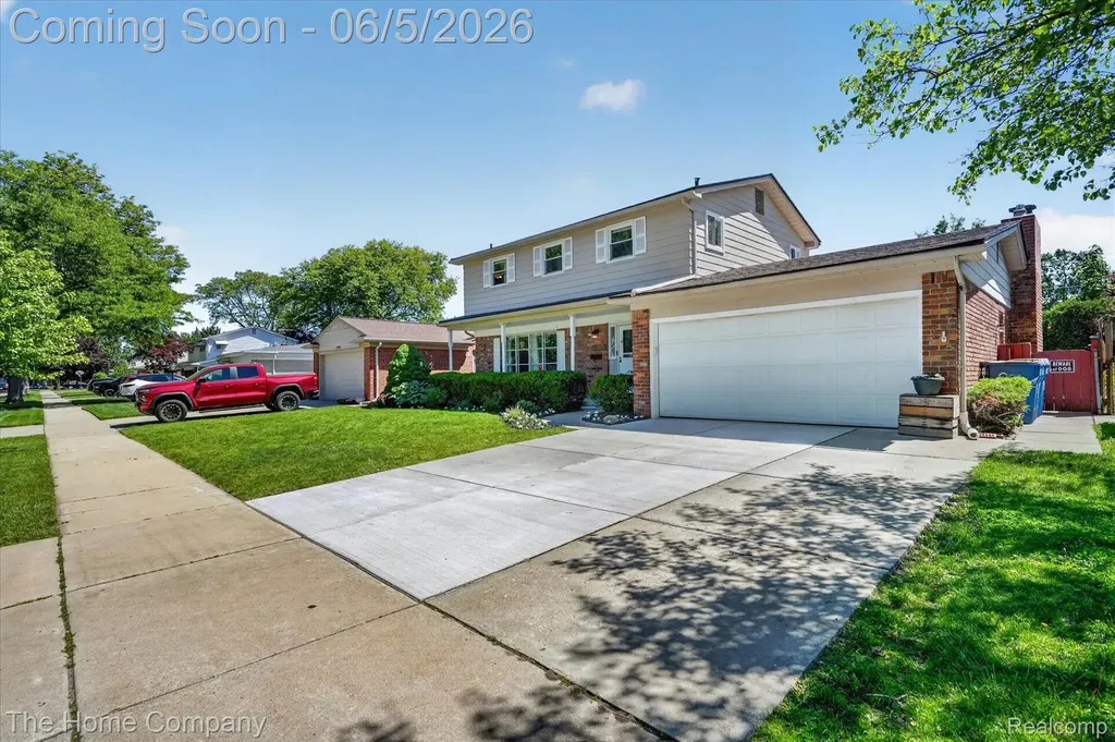 31302 Saratoga Avenue Warren City MI 48093