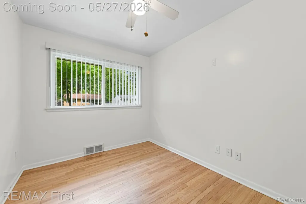 27726 Lexington Parkway Southfield City MI 48076