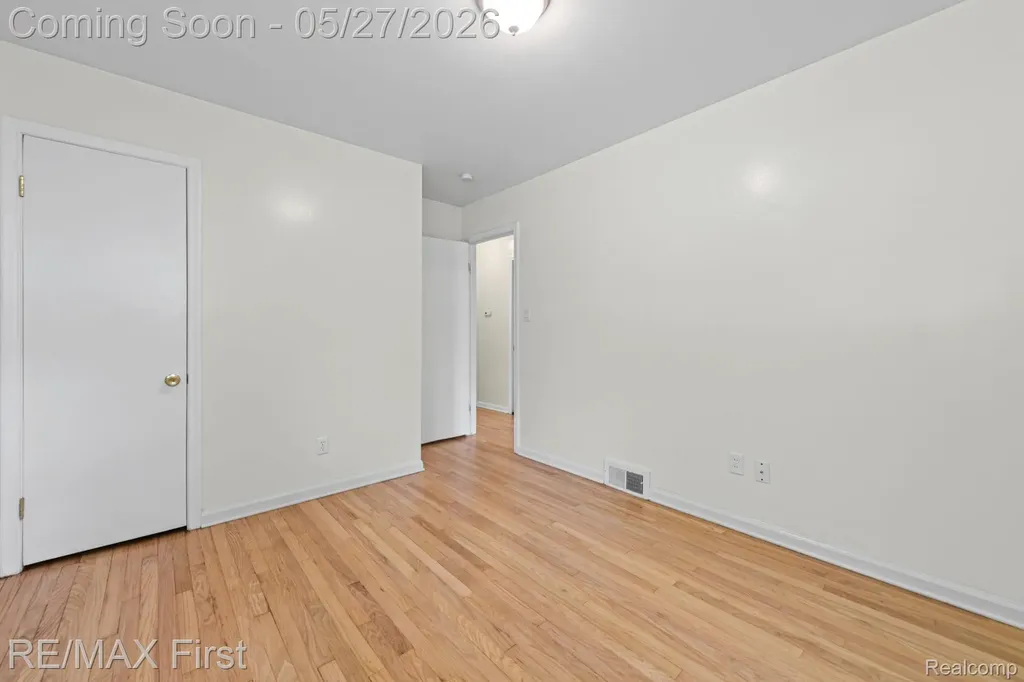 27726 Lexington Parkway Southfield City MI 48076