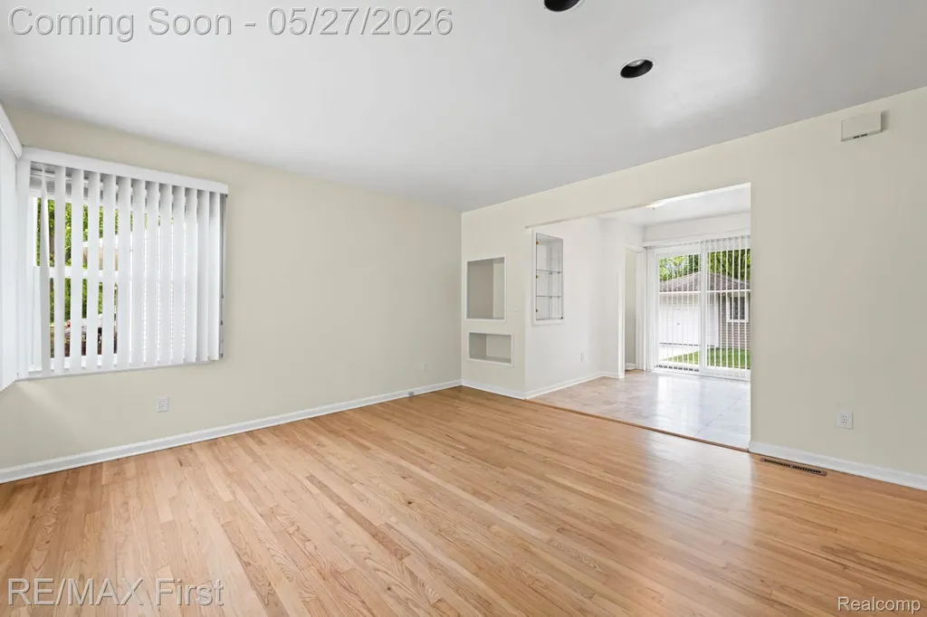 27726 Lexington Parkway Southfield City MI 48076