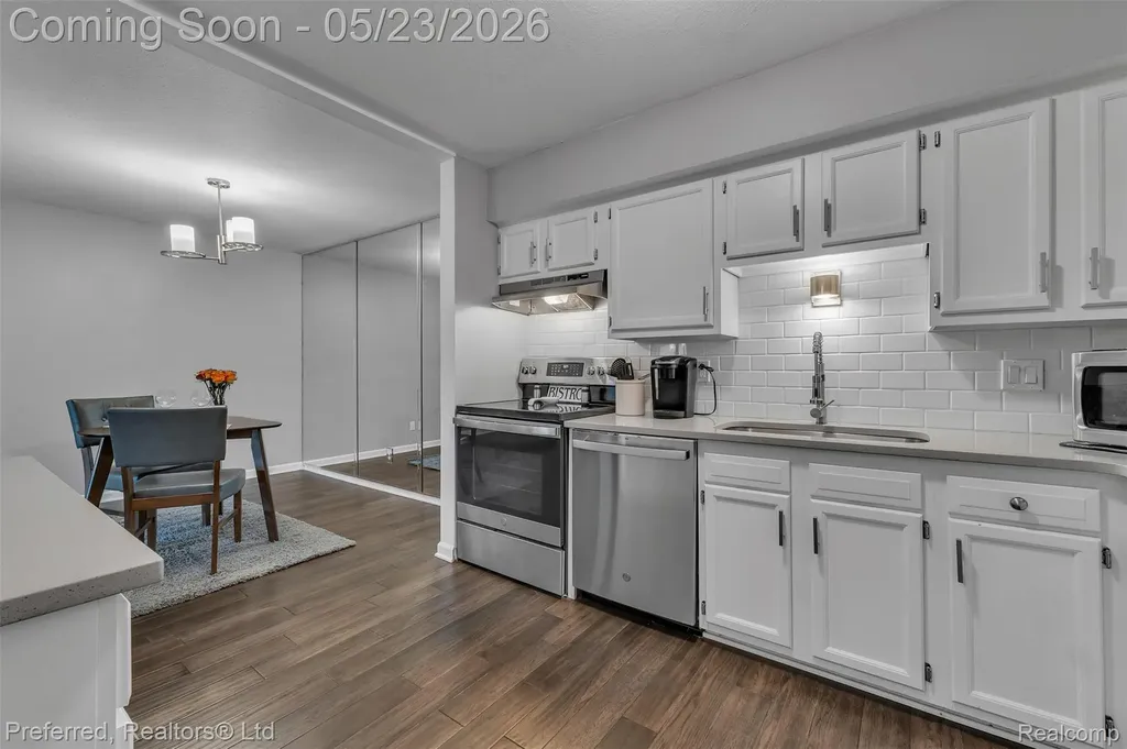 19108 Northridge Drive Northville Township MI 48167