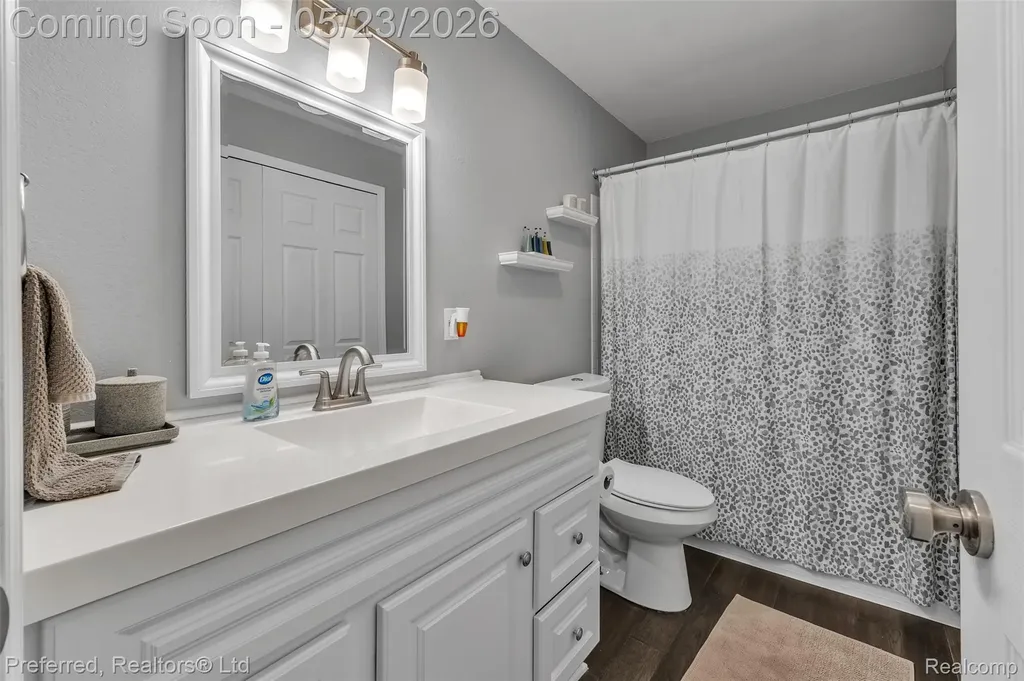 19108 Northridge Drive Northville Township MI 48167
