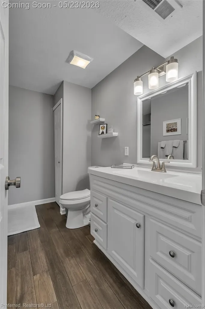 19108 Northridge Drive Northville Township MI 48167