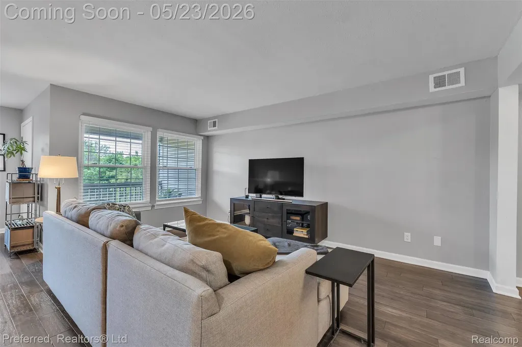19108 Northridge Drive Northville Township MI 48167
