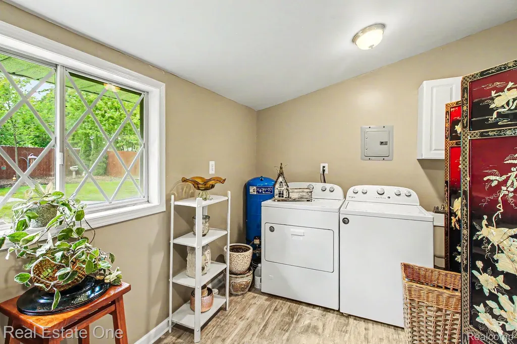 2200 Davista Drive Highland Charter Township MI 48356