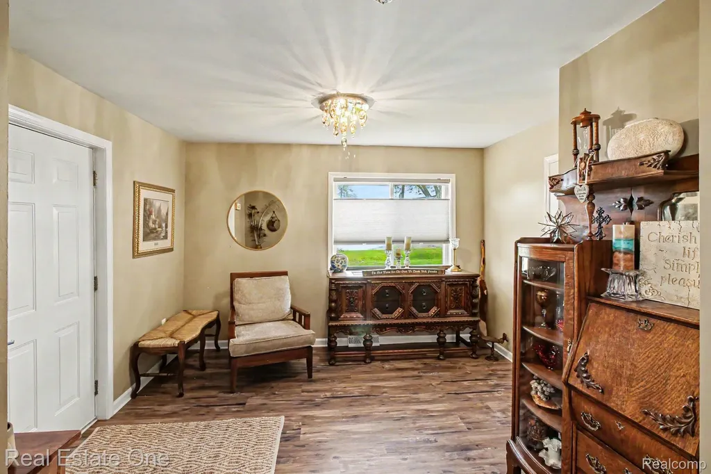 2200 Davista Drive Highland Charter Township MI 48356