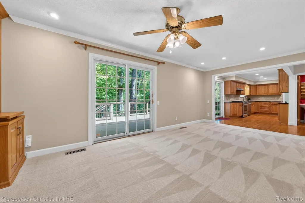 4352 Greenstown Drive West Bloomfield Charter Township MI 48323
