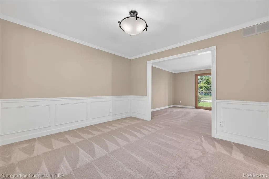 4352 Greenstown Drive West Bloomfield Charter Township MI 48323