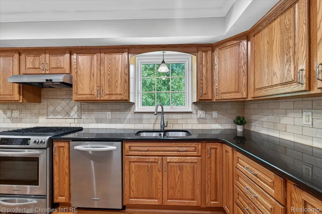 4352 Greenstown Drive West Bloomfield Charter Township MI 48323