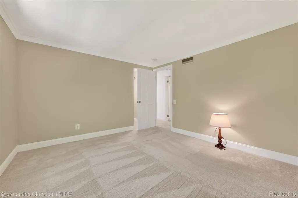 4352 Greenstown Drive West Bloomfield Charter Township MI 48323