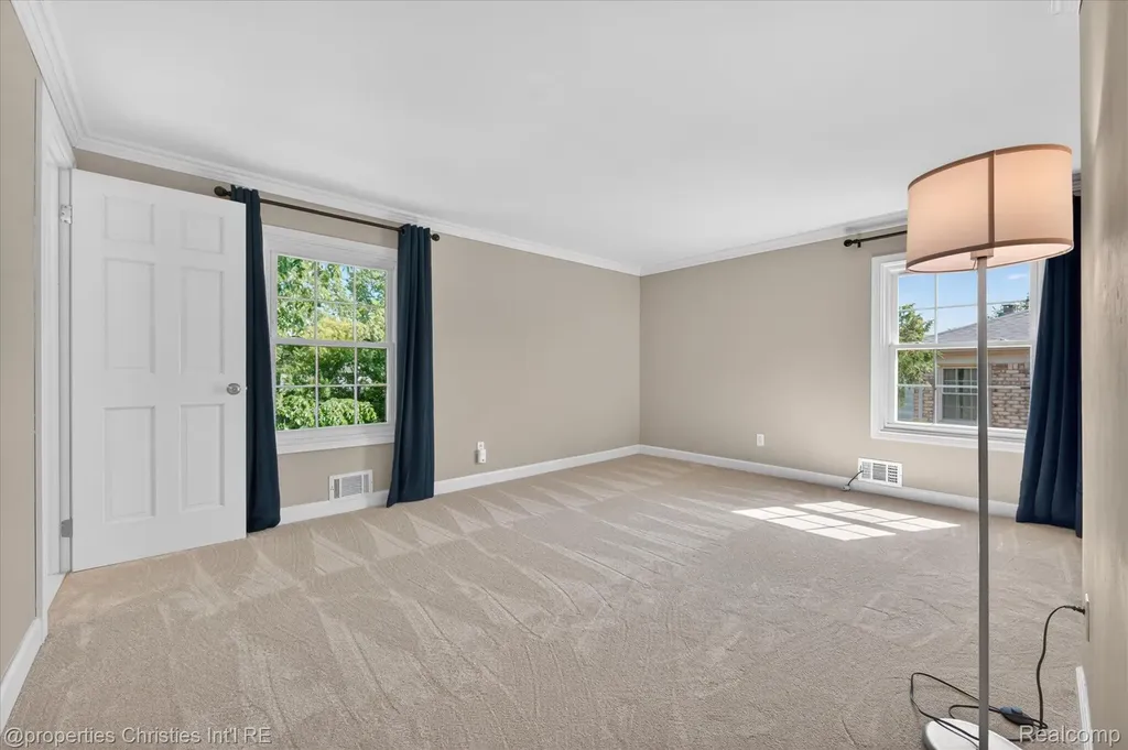 4352 Greenstown Drive West Bloomfield Charter Township MI 48323