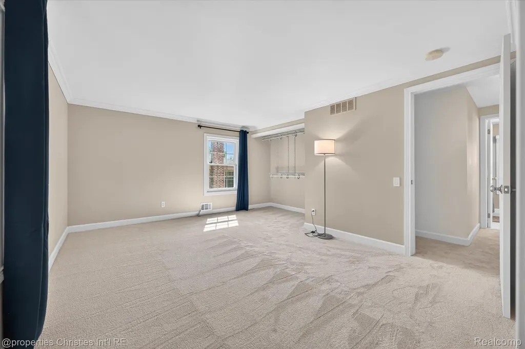 4352 Greenstown Drive West Bloomfield Charter Township MI 48323