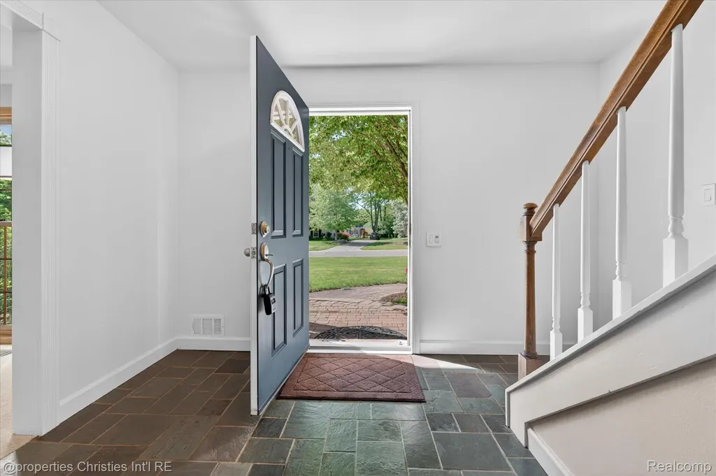 4352 Greenstown Drive West Bloomfield Charter Township MI 48323