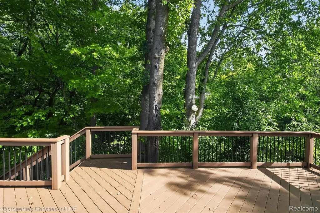 4352 Greenstown Drive West Bloomfield Charter Township MI 48323
