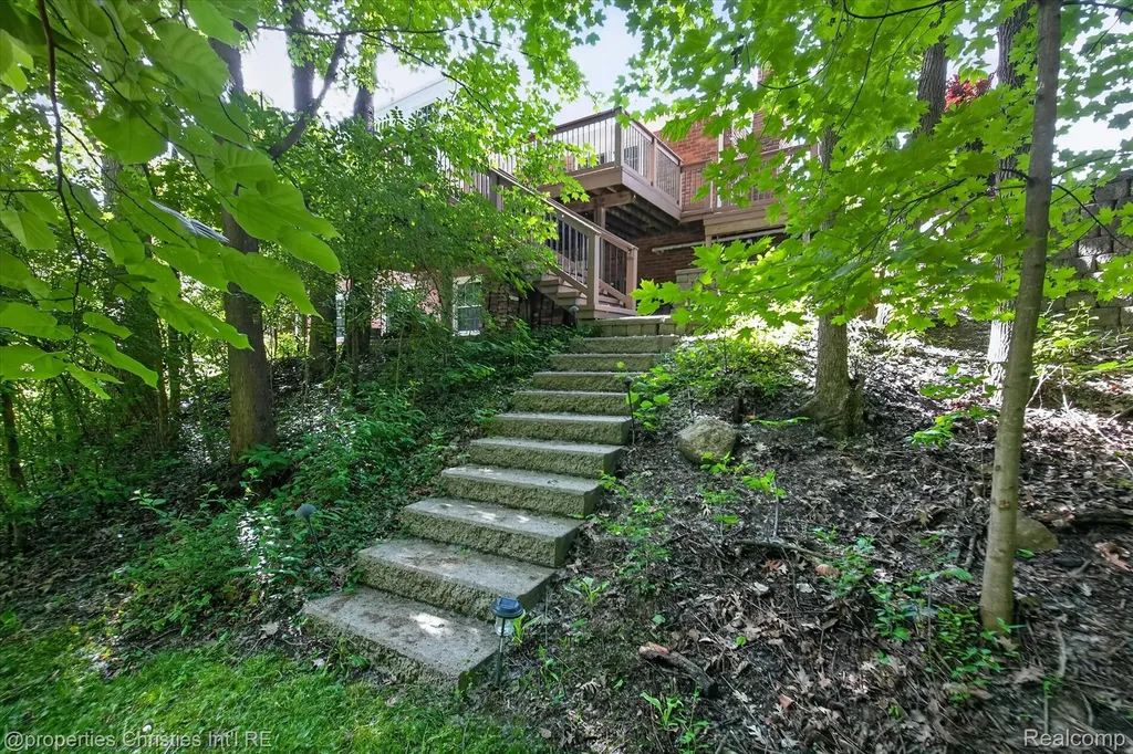 4352 Greenstown Drive West Bloomfield Charter Township MI 48323