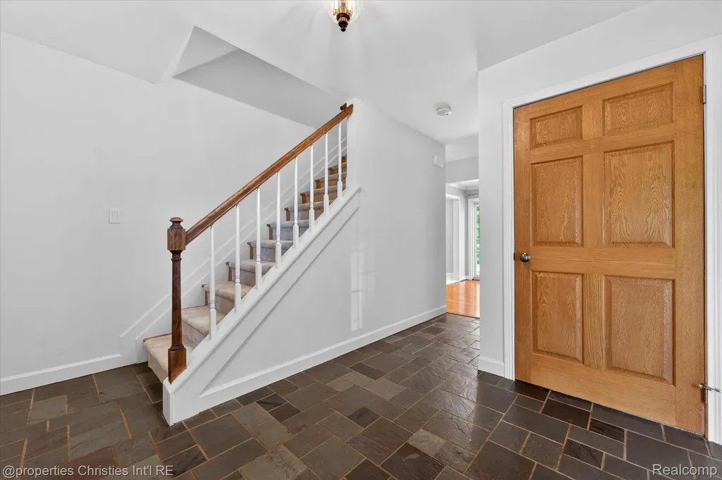 4352 Greenstown Drive West Bloomfield Charter Township MI 48323