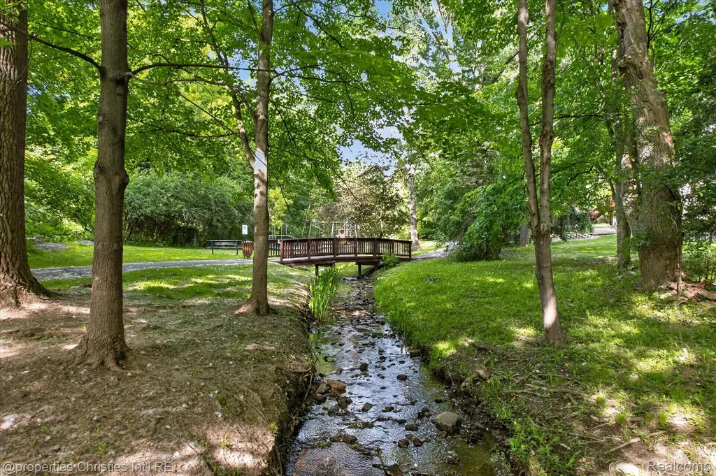 4352 Greenstown Drive West Bloomfield Charter Township MI 48323