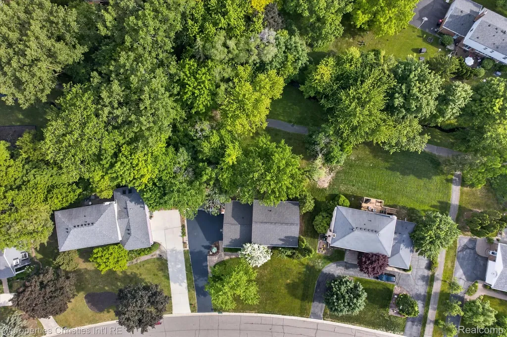 4352 Greenstown Drive West Bloomfield Charter Township MI 48323