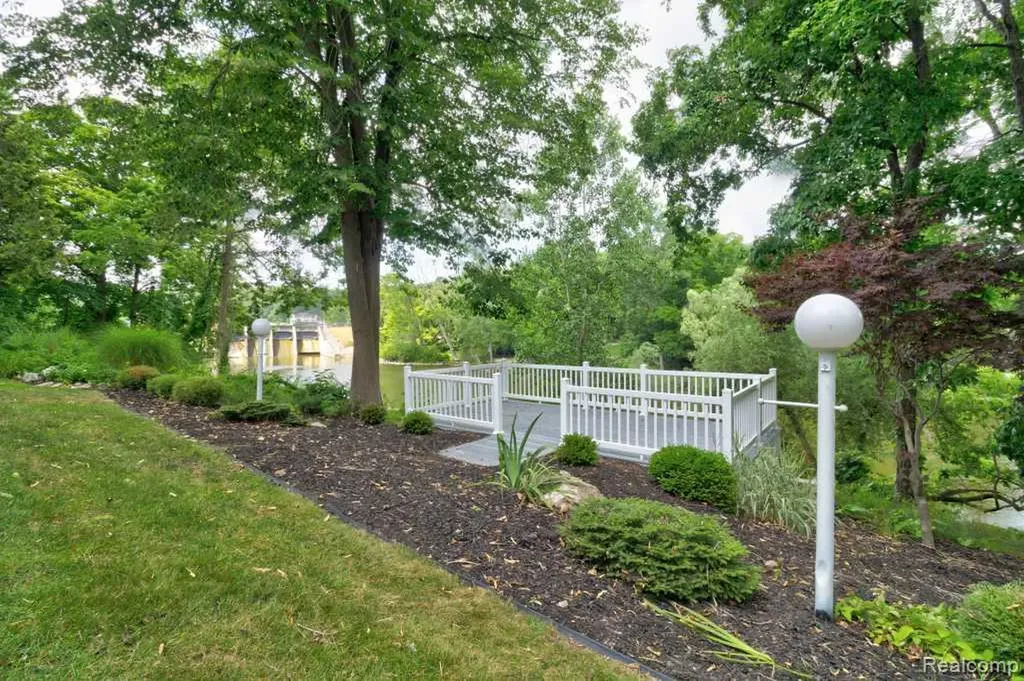 2973 Thorncrest Drive SE Cascade Charter Township MI 49546