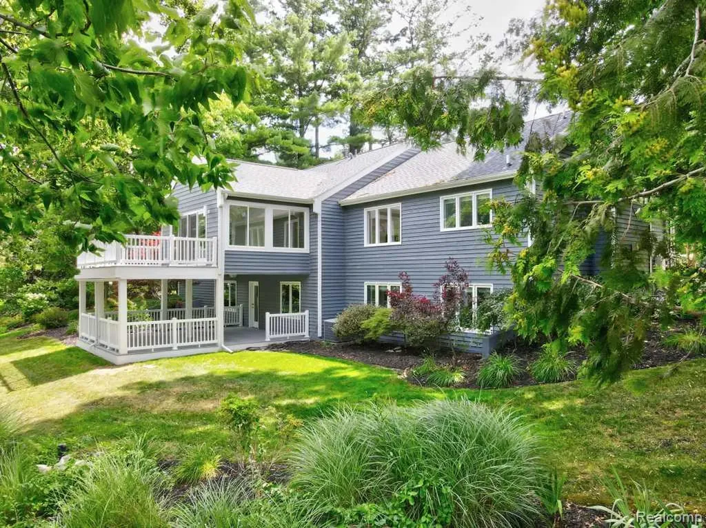 2973 Thorncrest Drive SE Cascade Charter Township MI 49546