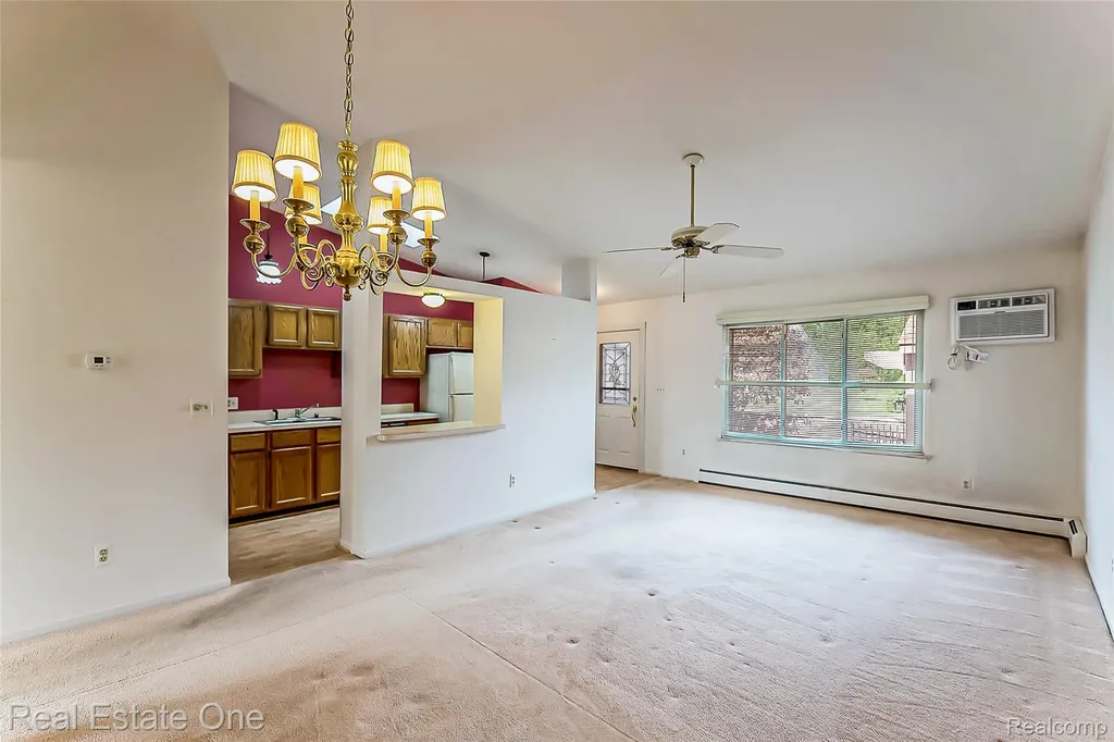 25137 Jefferson Court South Lyon City MI 48178