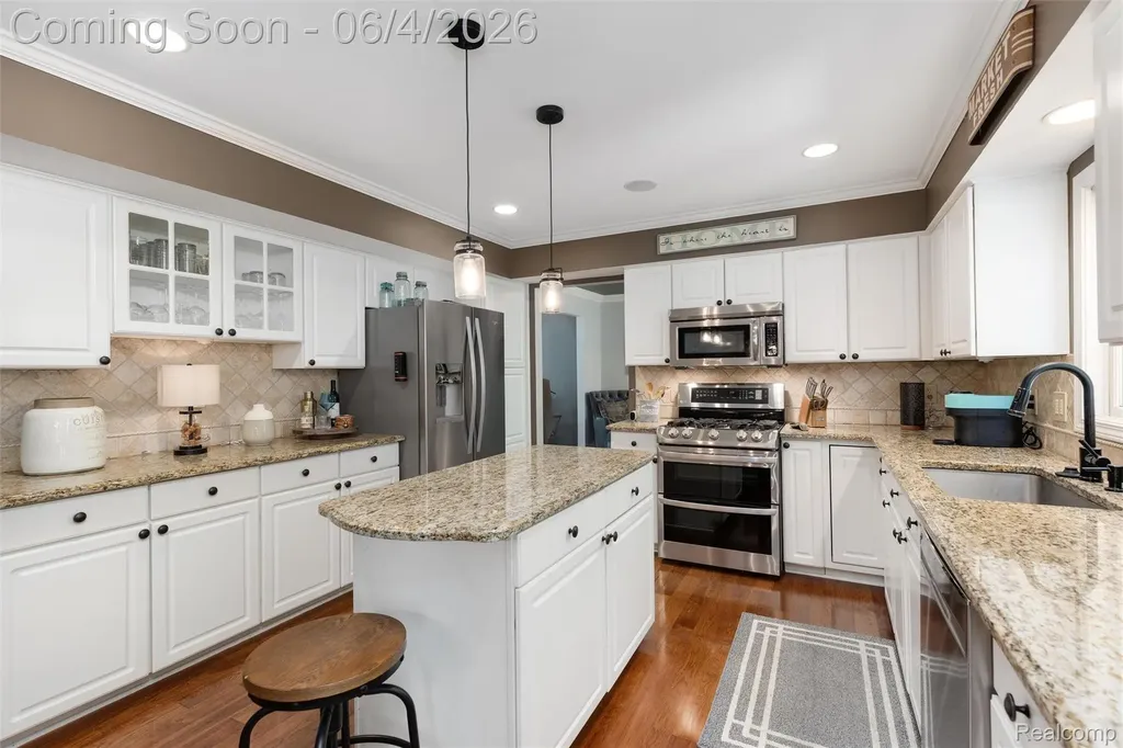 42812 Ledgeview Drive Novi City MI 48377