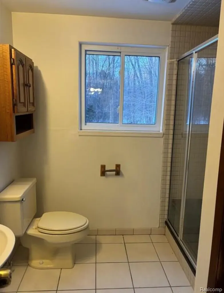 6099 Brookwood Drive Burton City MI 48509