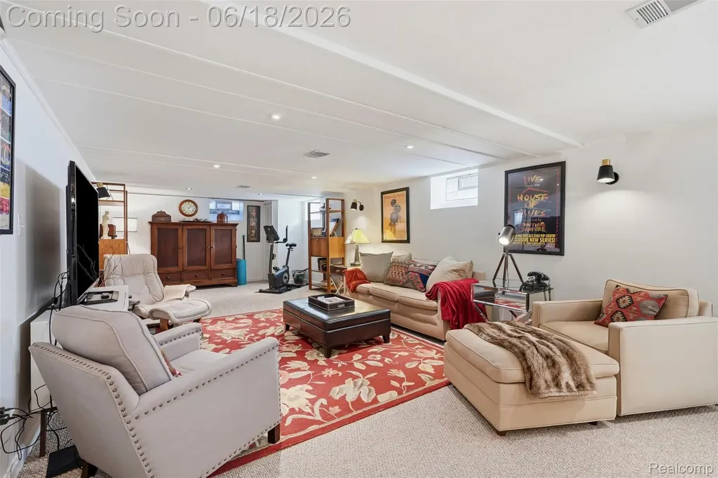 25531 Crystal Spring Court Farmington Hills City MI 48336